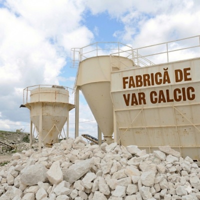 Var calcic